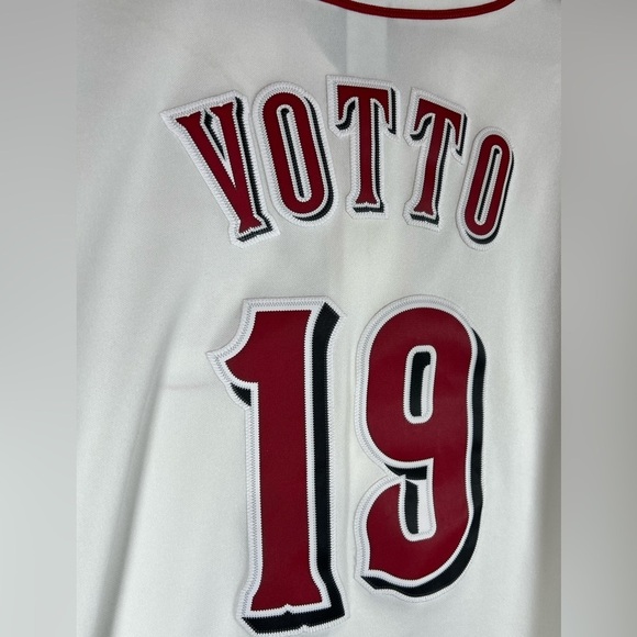 Majestic Size Medium Cincinnati Reds Votto White and Red Men's Jersey - Picture 5 of 9